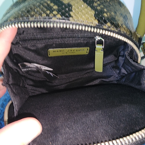 Marc Jacobs NWOT python pattern crossbody - Picture 5 of 11